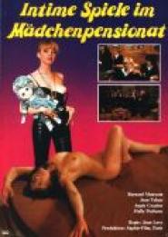 Intime Spiele im Mädchenpensionat