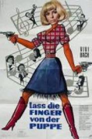 Laß die Finger von der Puppe